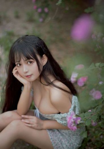 色偷偷2019免费视频观看_720迅雷电影在线