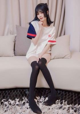 old欧洲老女人与小伙_1080完整版观看