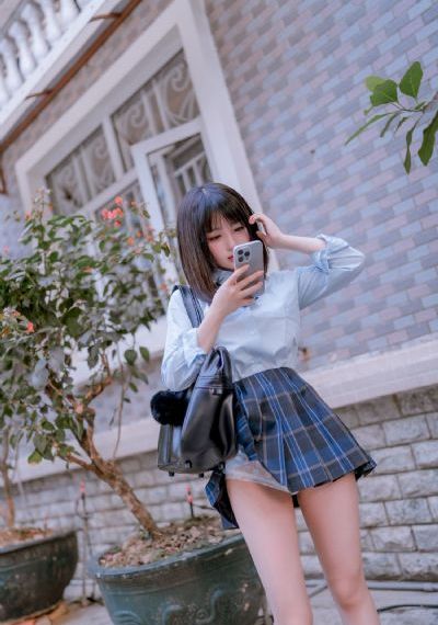 69精品久久久久久久_720迅雷电影在线