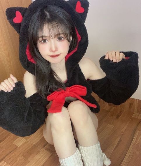 玖辛奈被扒开腿坐做同人_1080高清在线观看